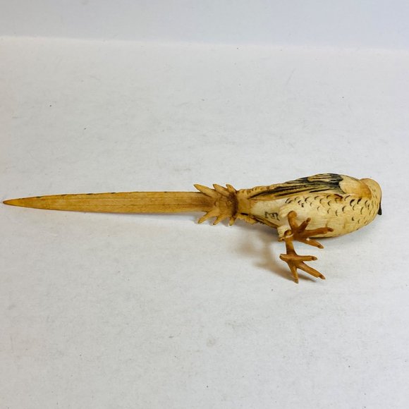 Pheasant Bird Carving ? IBJ or TBJ ? Feels like Resin Painted one claw flawed - Picture 12 of 13